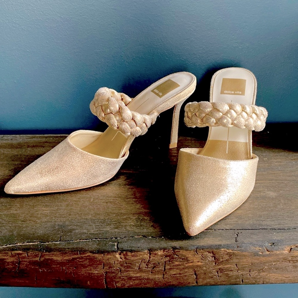 Dolce Vita Mimi Pointed Toe Mule in Gold- size 7.5